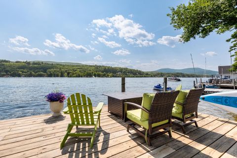 Photo of 195 East Side Drive, Alton, NH 03810 (MLS # 5099181)