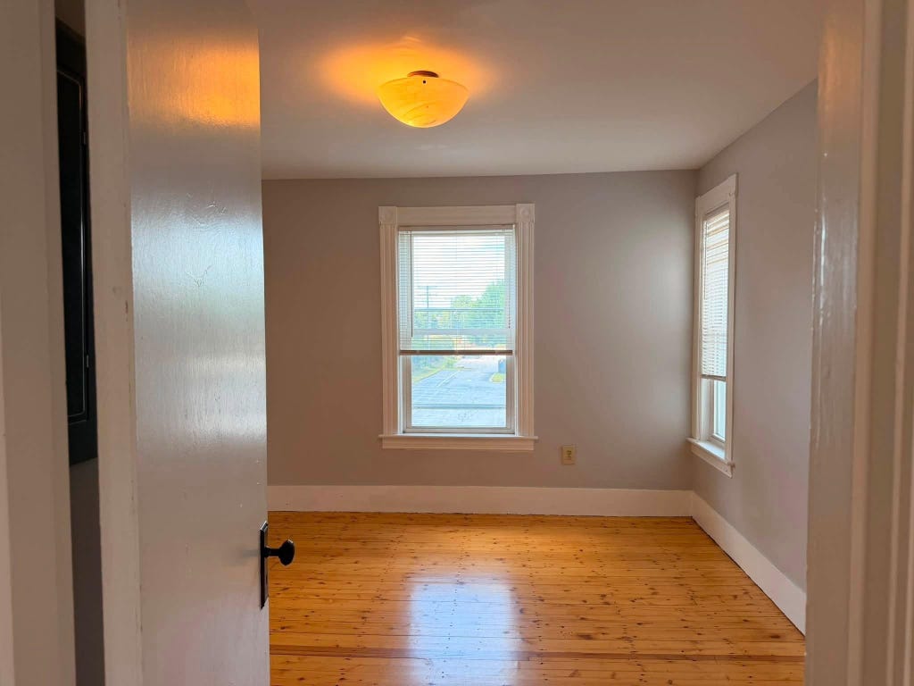 Photo of 575 Summer Street, Manchester, NH 03103 (MLS # 5102094)