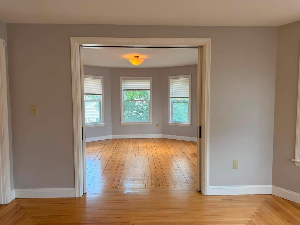 Photo of 575 Summer Street, Manchester, NH 03103 (MLS # 5102094)