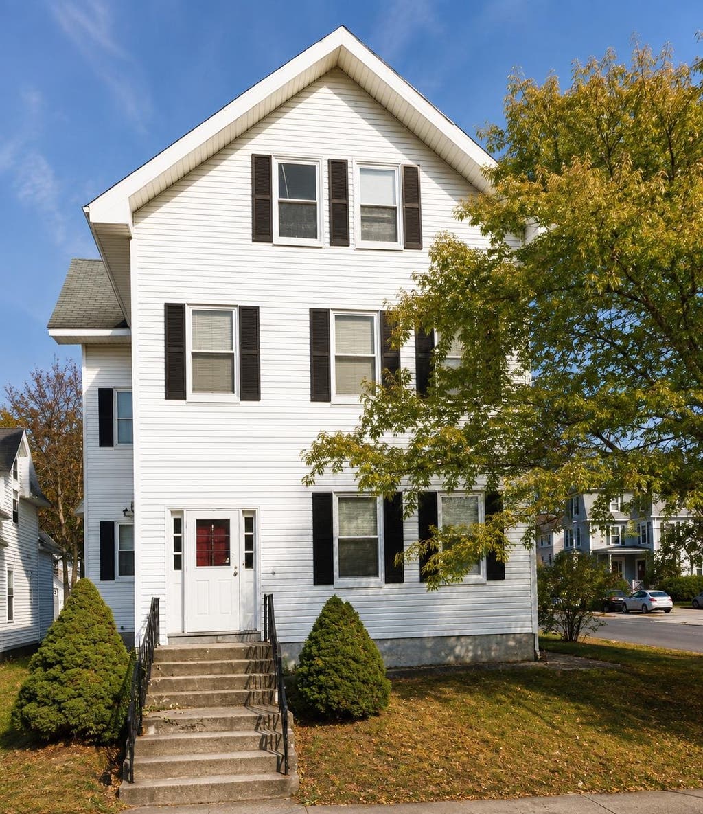 Photo of 104 Prospect Street #2, Manchester, NH 03104 (MLS # 5104432)