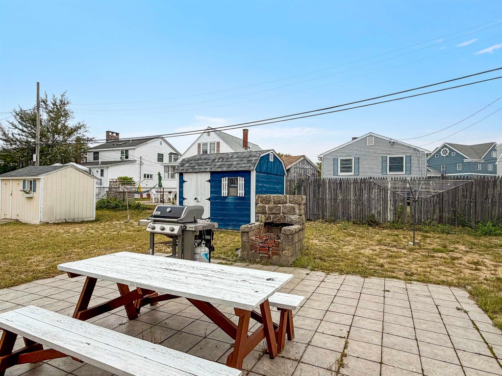 Photo of 19 Plymouth Street, Hampton, NH 03842 (MLS # 5108550)