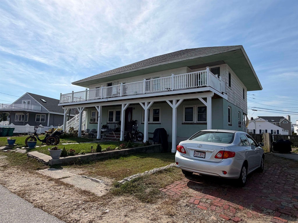 Photo of 24 Campton Street, Hampton, NH 03842 (MLS # 5113291)