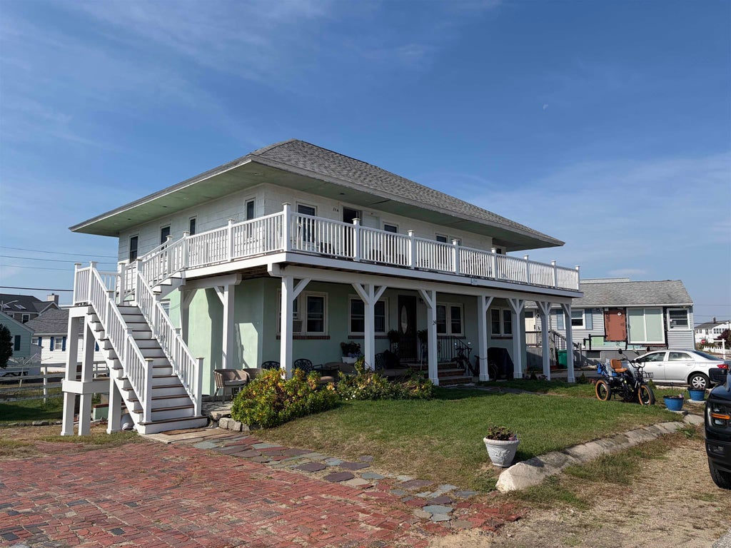 Photo of 24 Campton Street, Hampton, NH 03842 (MLS # 5113291)