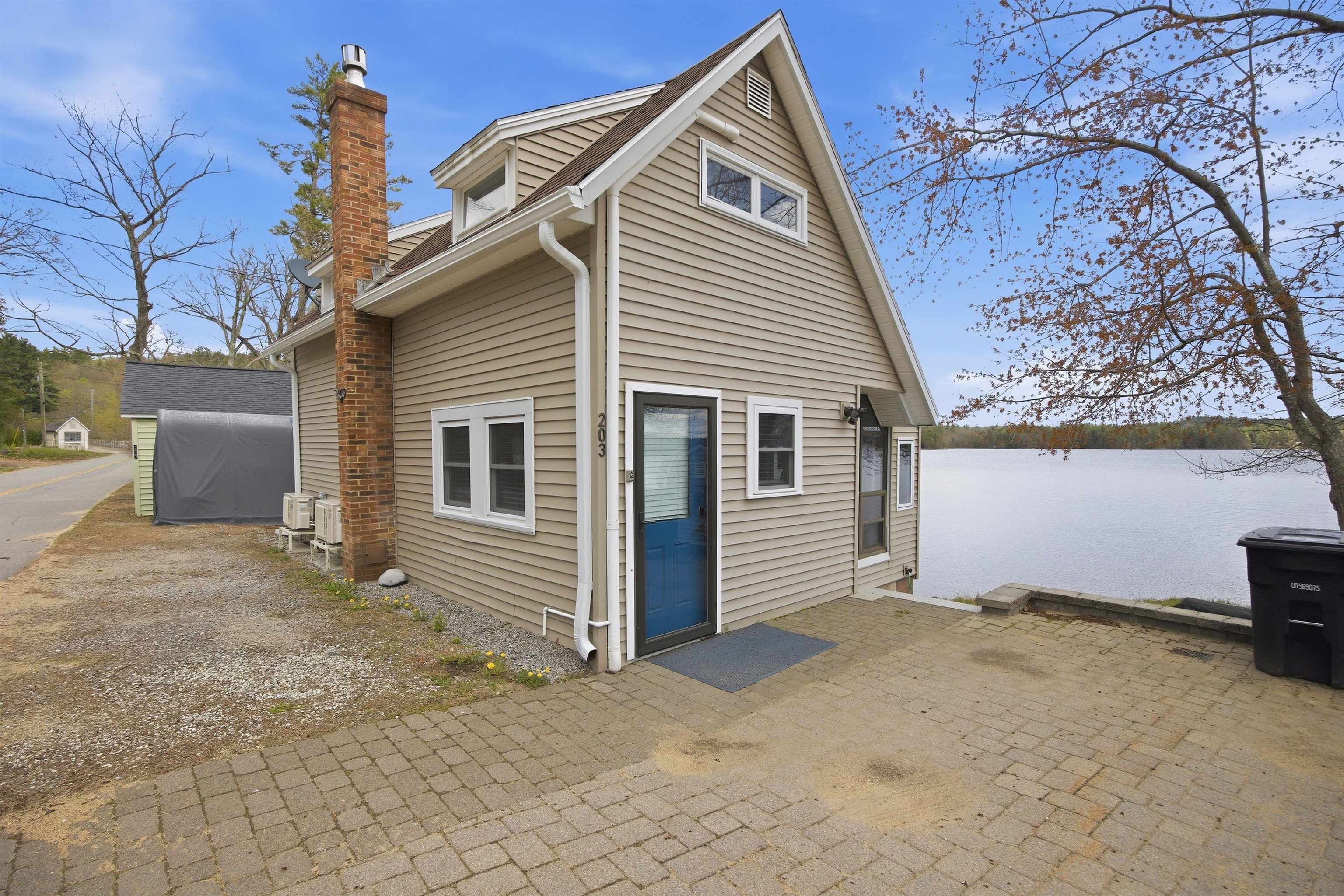 203 Lakeshore Drive
