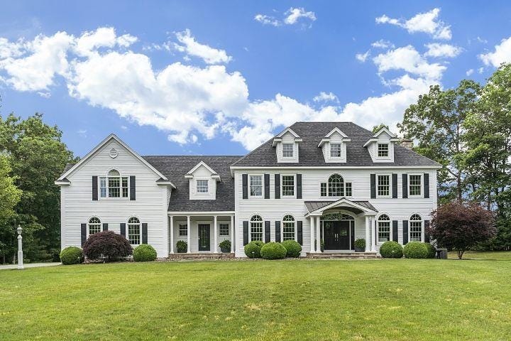 Photo of 17 Bennington Road, Windham, NH 03087 (MLS # 5104676)