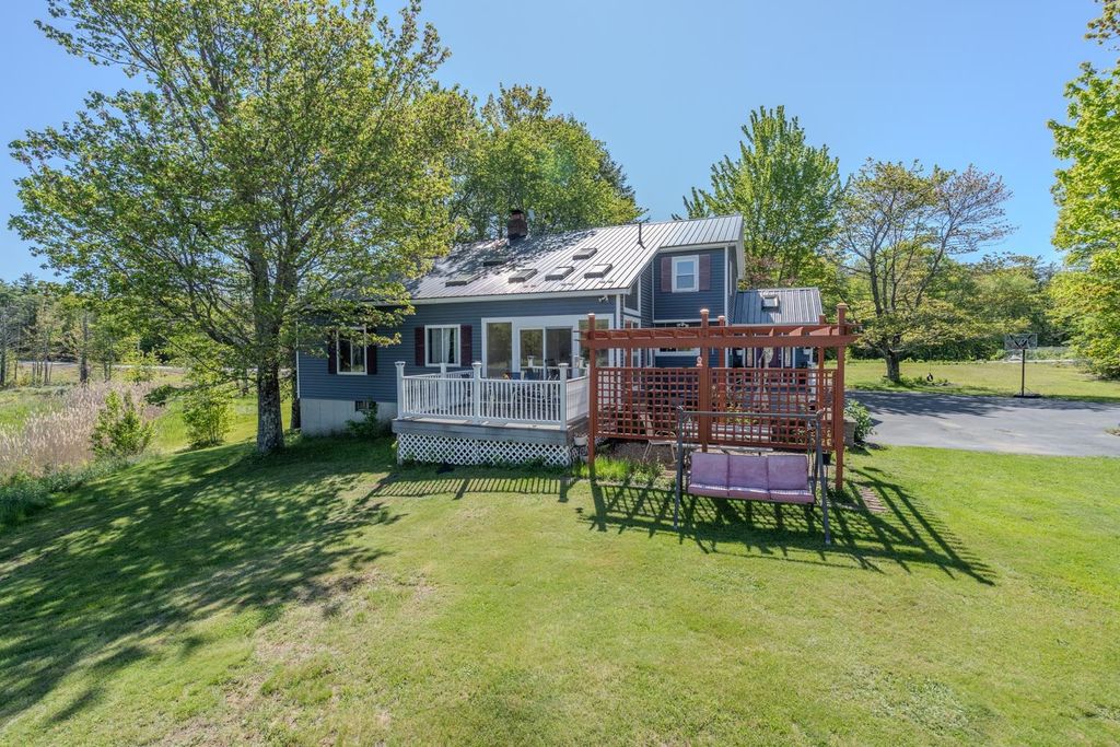Photo of 140 Mountain View Road, Deerfield, NH 03037 (MLS # 5090845)