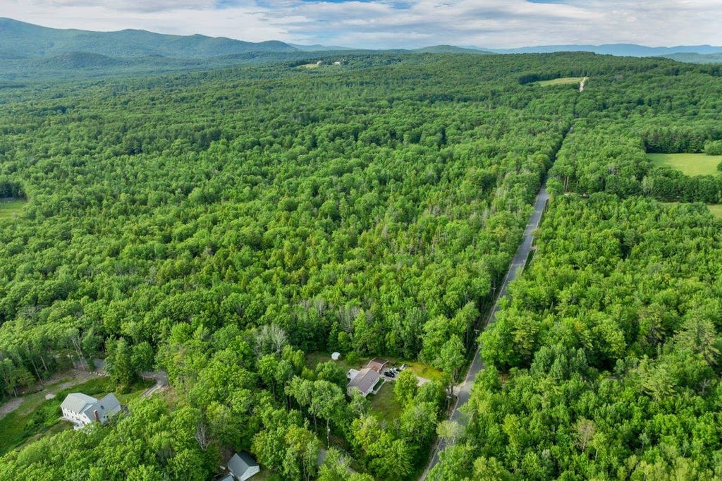 Photo of 5638 Federal Corner Road, Tuftonboro, NH 03816 (MLS # 5095815)