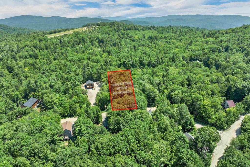 Photo of 35 Landsdown Lane #35, Conway, NH 03818 (MLS # 5103717)