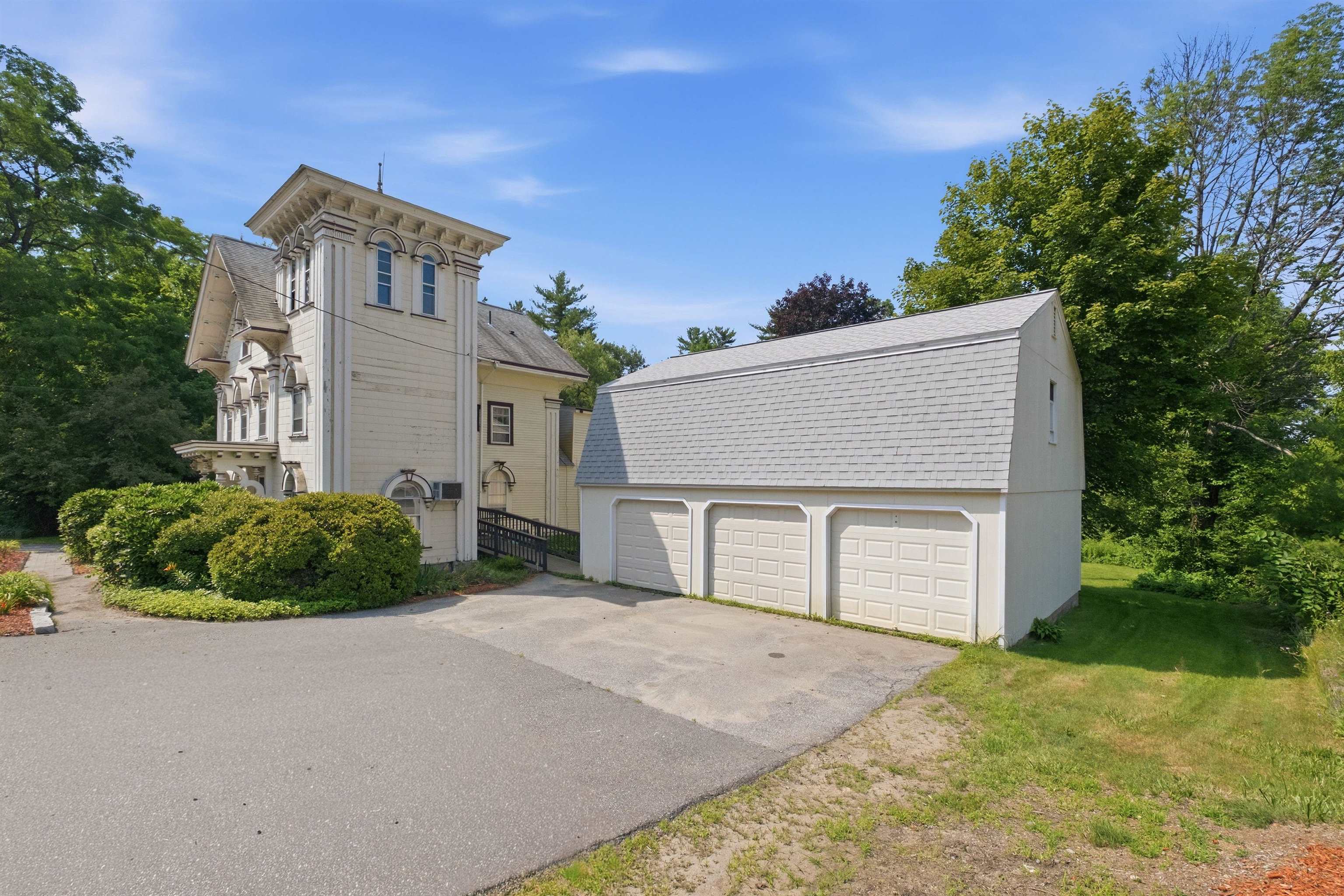 386 Pembroke Street