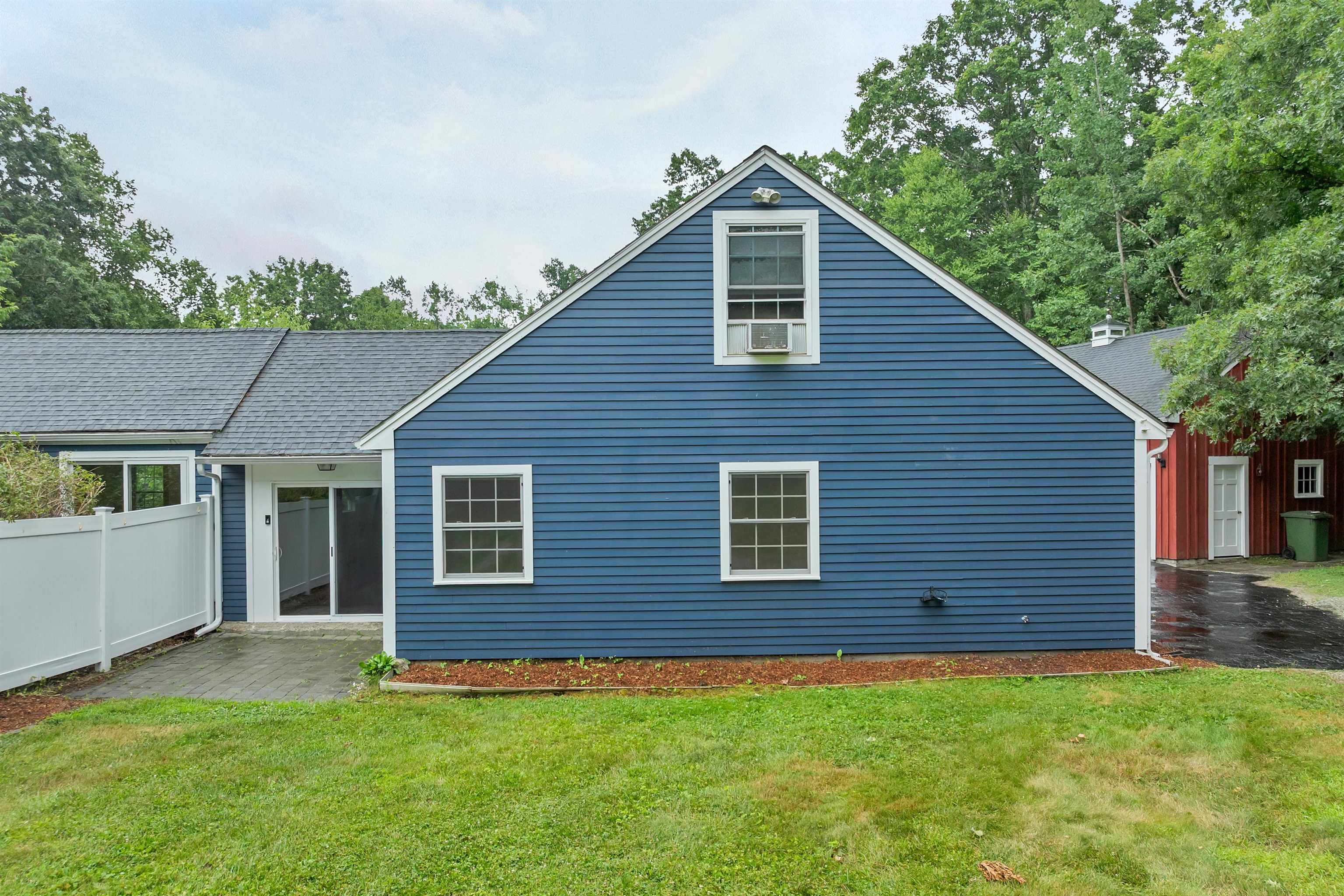 26 Old Mont Vernon Road A/B