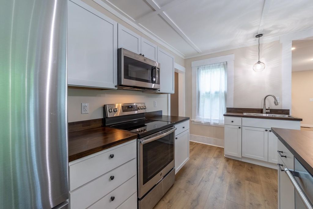Photo of 61 High Street, Tilton, NH 03276 (MLS # 5096312)