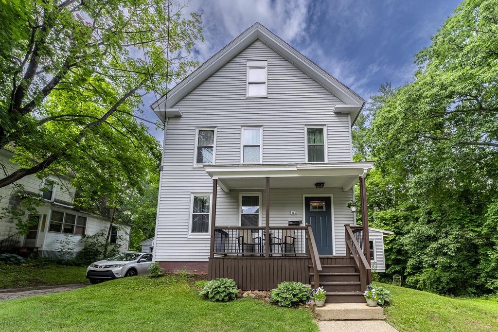 Photo of 61 High Street, Tilton, NH 03276 (MLS # 5096312)