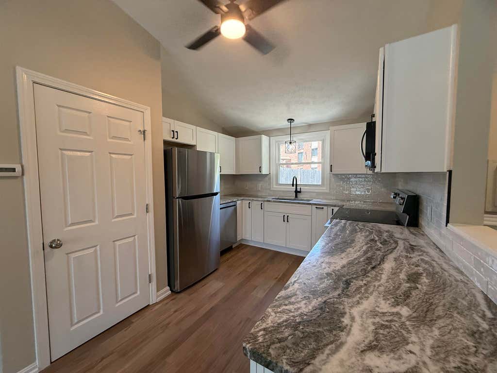 Photo of 186 Dunbarton Road #26, Manchester, NH 03102 (MLS # 5102159)