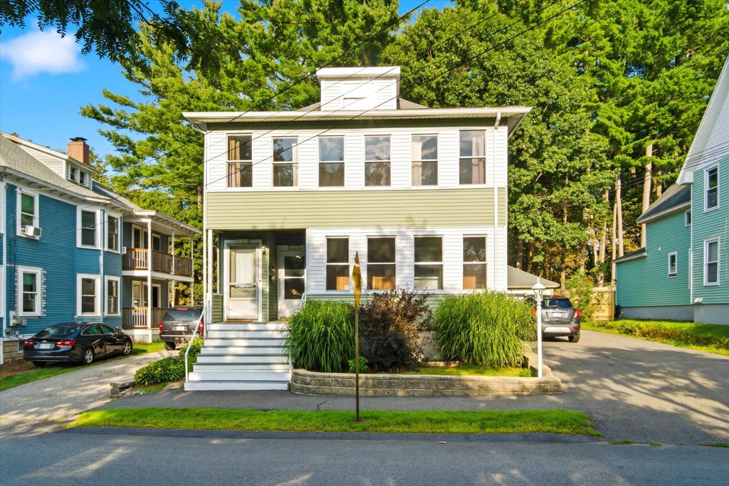 Photo of 735 Belmont Street, Manchester, NH 03104 (MLS # 5107950)