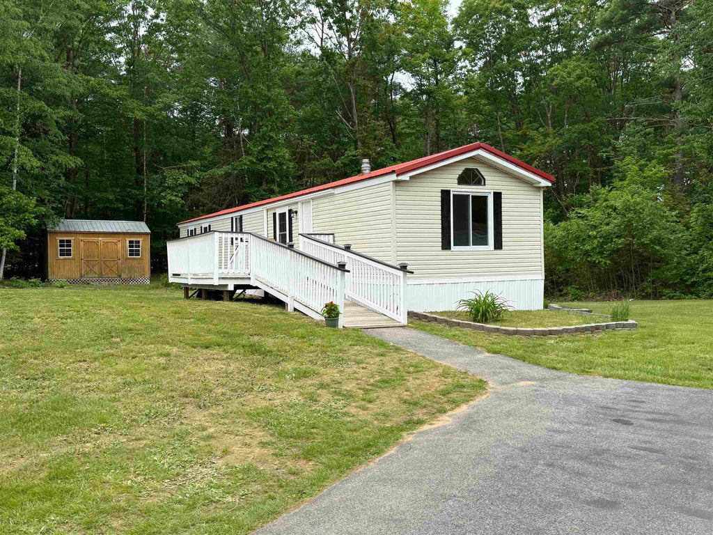 Photo of 21 Valley Drive, Belmont, NH 03220 (MLS # 5093204)