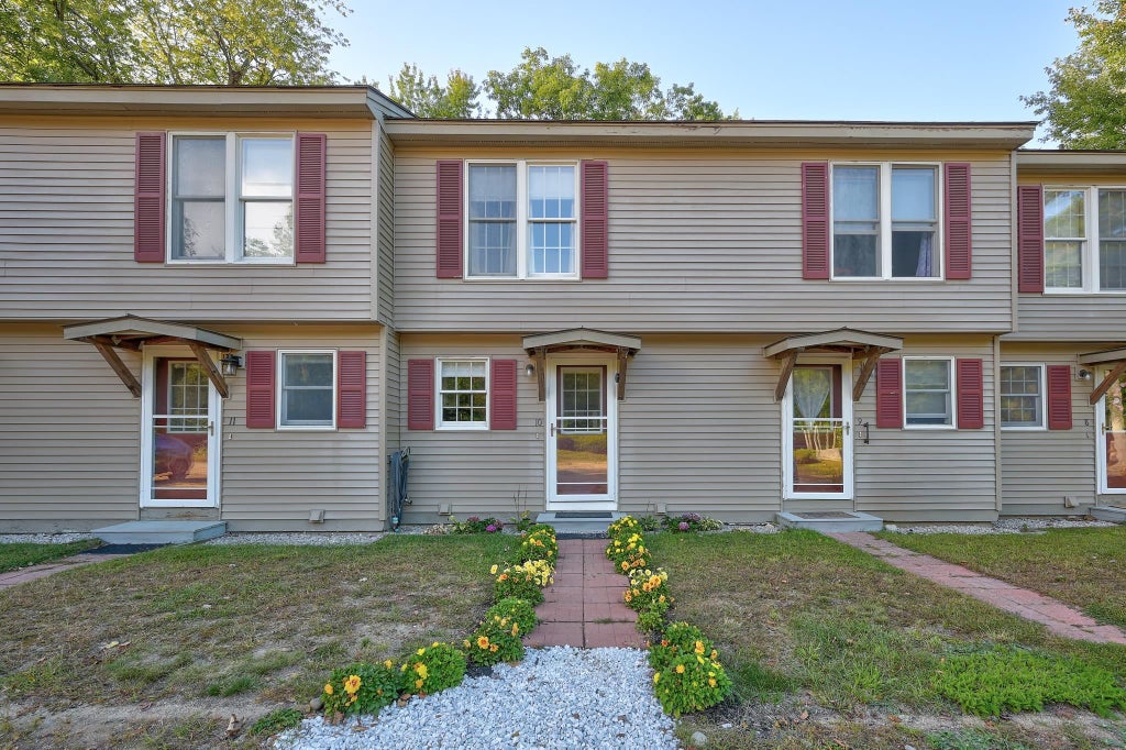 Photo of 78 Saco Pines Drive #10, Conway, NH 03813 (MLS # 5110890)