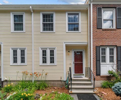 Photo of 923 Fox Hollow Way #923, Manchester, NH 03104 (MLS # 5098067)