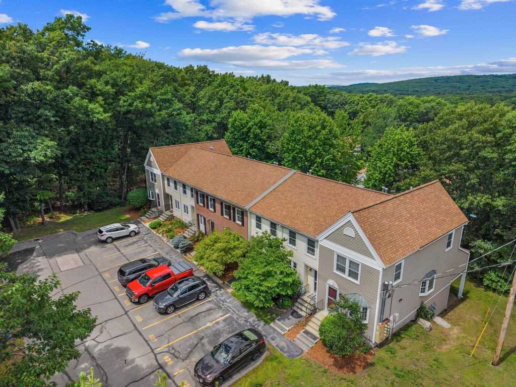 Photo of 923 Fox Hollow Way #923, Manchester, NH 03104 (MLS # 5098067)