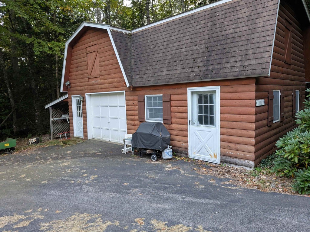 Photo of 142 Tamarack Road, Thornton, NH 03285 (MLS # 5115097)
