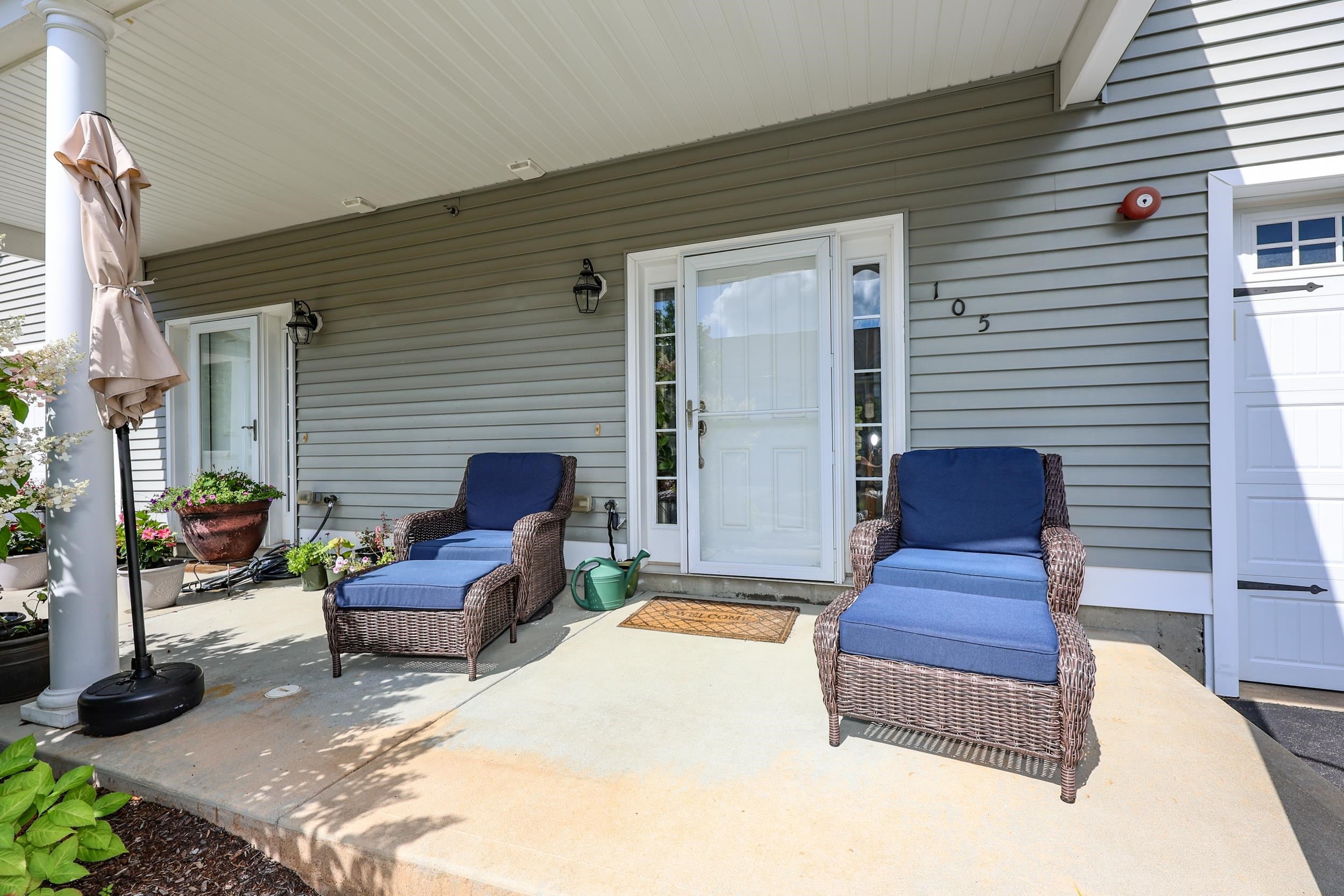 105 Woodview Way 1