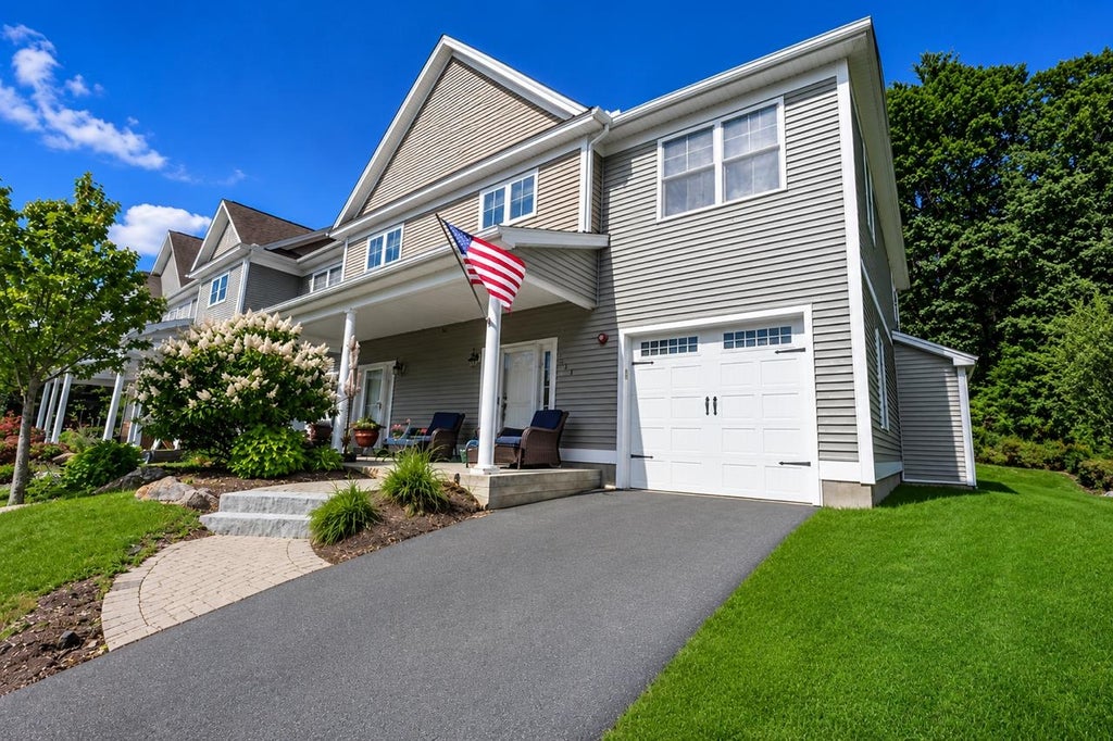 Photo of 105 Woodview Way #1, Manchester, NH 03102 (MLS # 5103842)