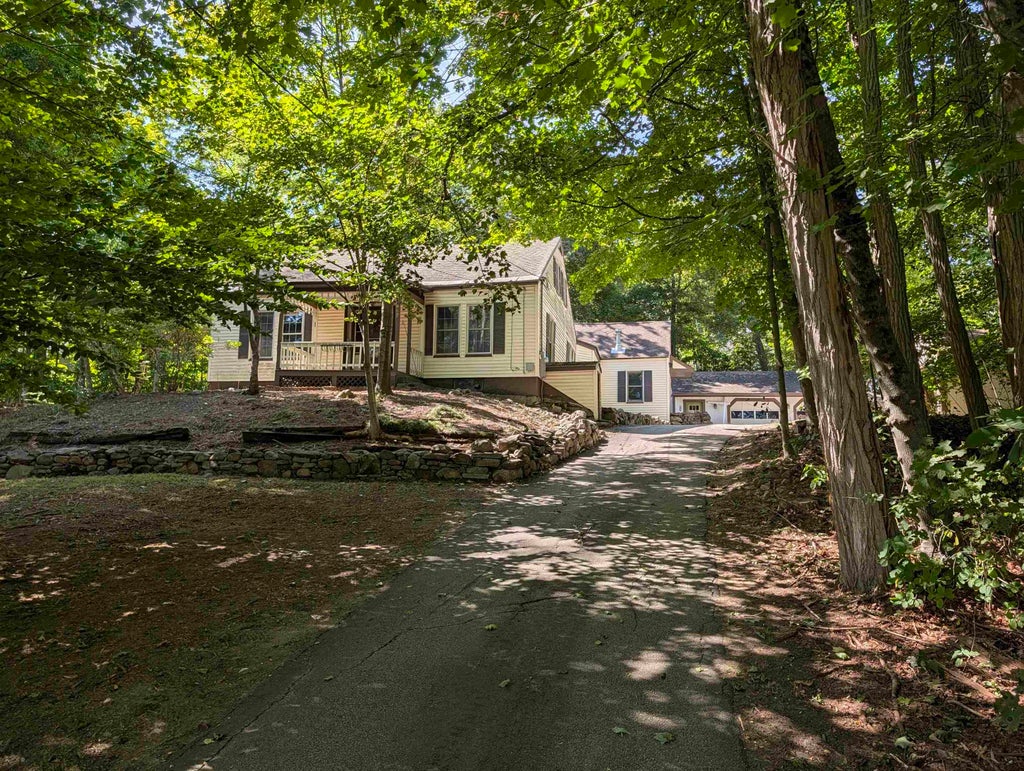 Photo of 469 N State Street, Concord, NH 03301 (MLS # 5108312)