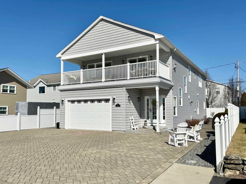 Photo of 562 Nashua Street, Seabrook, NH 03874 (MLS # 5081431)