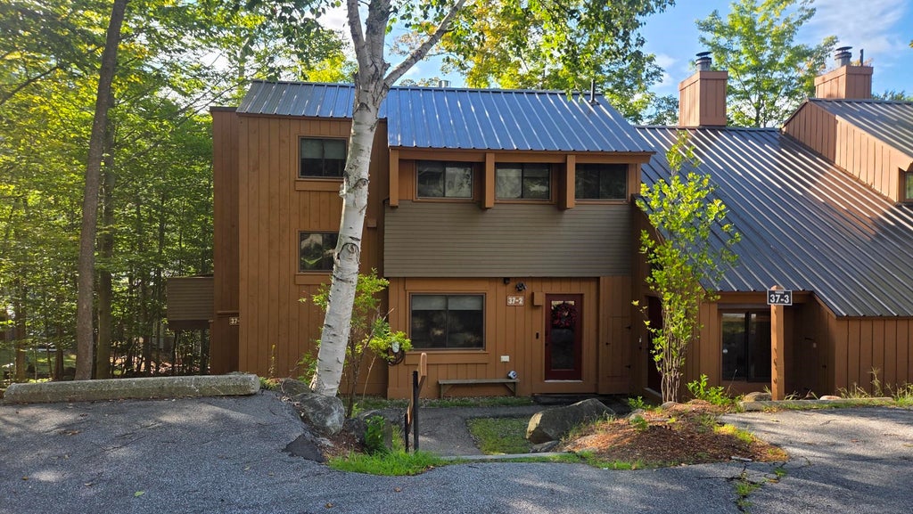Photo of 37 Whaleback Road #1&amp;2, Lincoln, NH 03251 (MLS # 5106557)