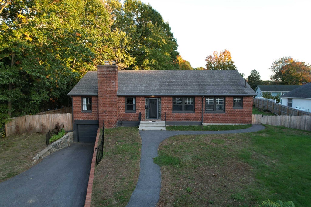 Photo of 2 Melbourne Street, Portsmouth, NH 03801 (MLS # 5113380)