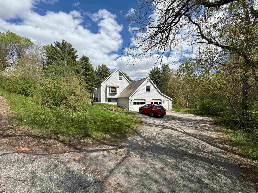 Photo of 128 Roberts Hill Road, Claremont, NH 03743 (MLS # 5088522)
