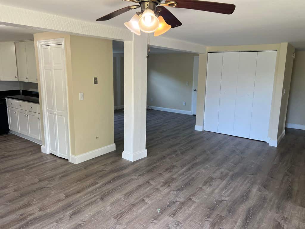 Photo of 82 High Street, Stratham, NH 03885 (MLS # 5105172)