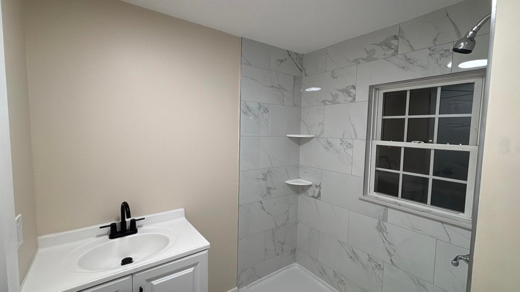 Photo of 155 South Main Street #2, Franklin, NH 03235 (MLS # 5093623)