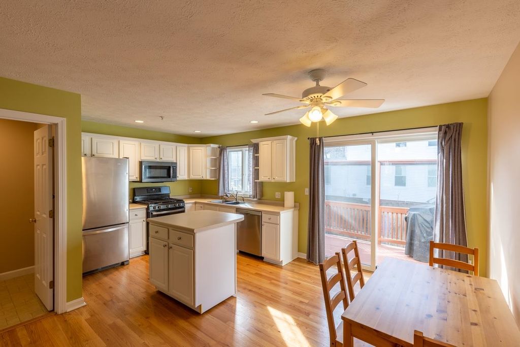 Photo of 204 Washington Street #3, Dover, NH 03820 (MLS # 5093696)