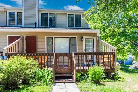 Photo of 24 Staysail Way, Portsmouth, NH 03801 (MLS # 5091188)