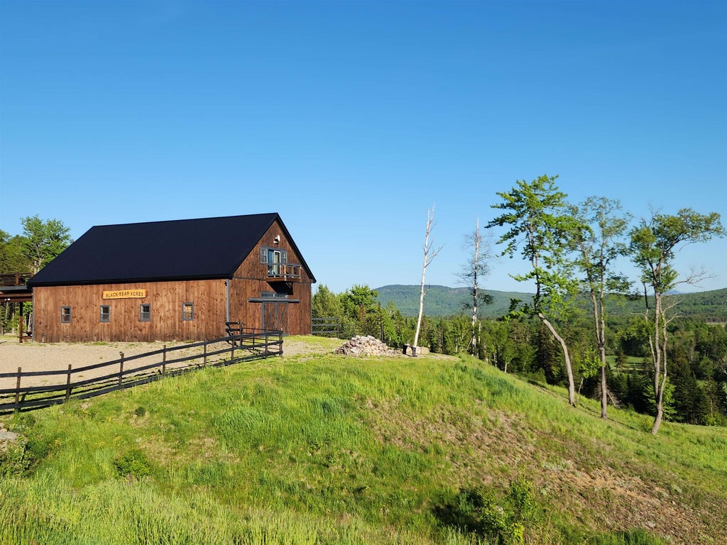 Photo of 22 MacKenna Way, Errol, NH 03579 (MLS # 5092650)