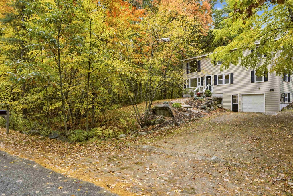 Photo of 51 Priest Road, Nottingham, NH 03290 (MLS # 5114439)