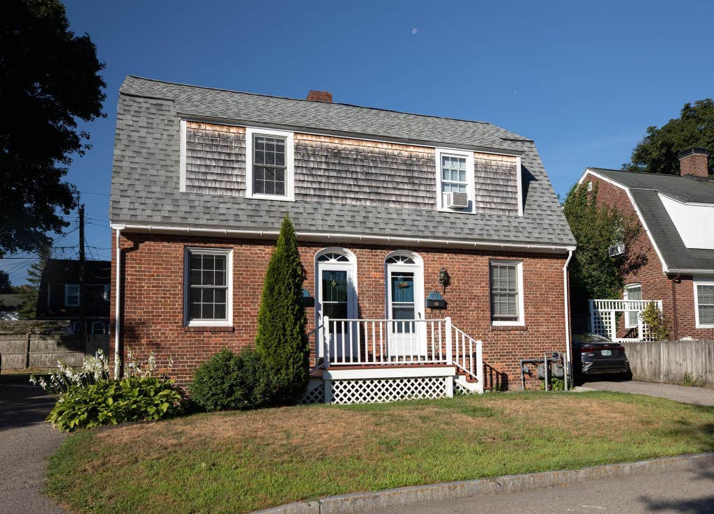 Photo of 77 Porpoise Way, Portsmouth, NH 03801 (MLS # 5100912)