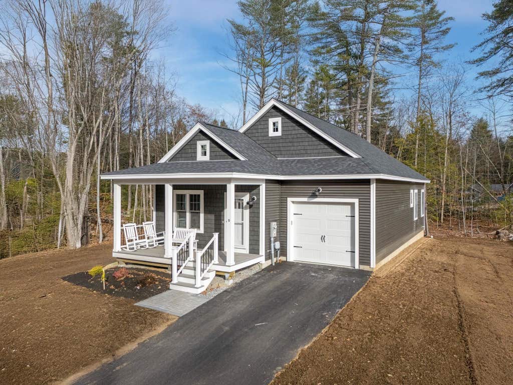 Photo of 2 Debbie Lane, Amherst, NH 03031 (MLS # 5092630)
