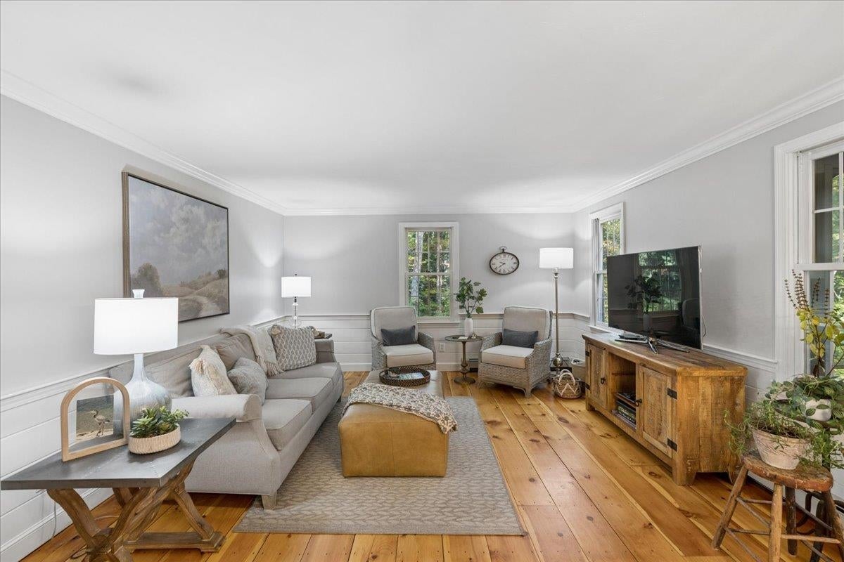 33 Ledgewood Road
