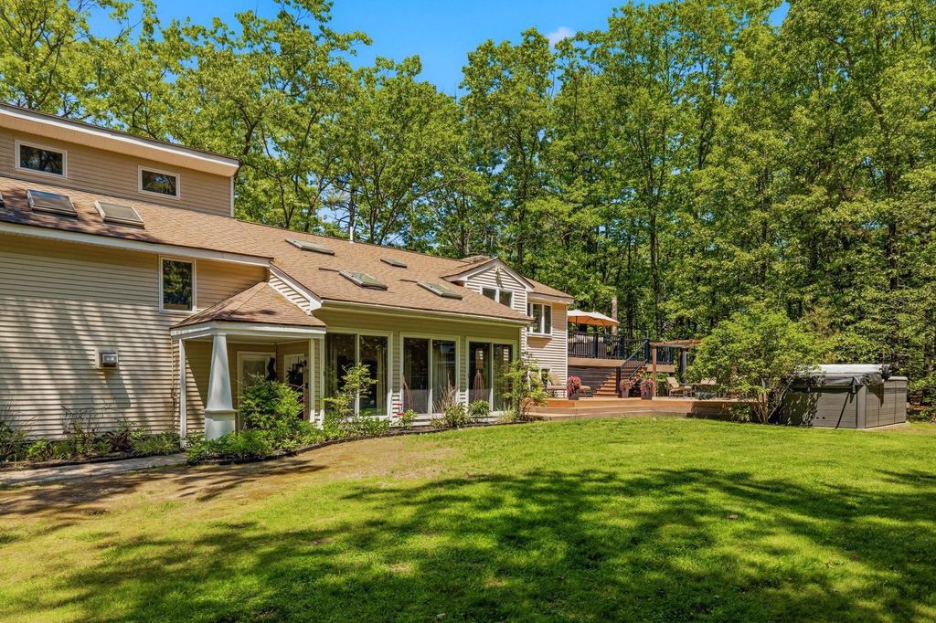 Photo of 2 Garrison Lane, Madbury, NH 03823 (MLS # 5093396)