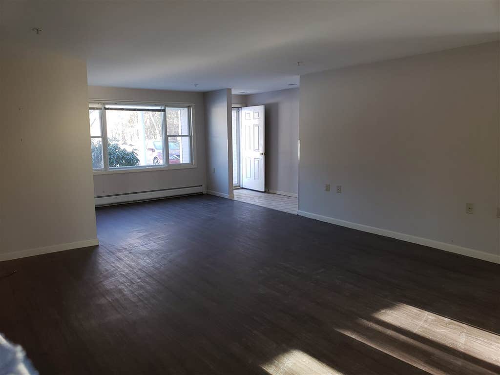 Photo of 312 Meetinghouse Way #312A, Pembroke, NH 03275 (MLS # 5102063)