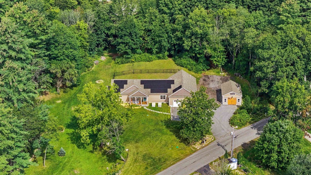 Photo of 5 Chase Road, Londonderry, NH 03053 (MLS # 5109161)