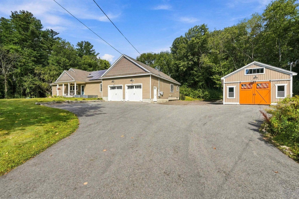 Photo of 5 Chase Road, Londonderry, NH 03053 (MLS # 5109161)