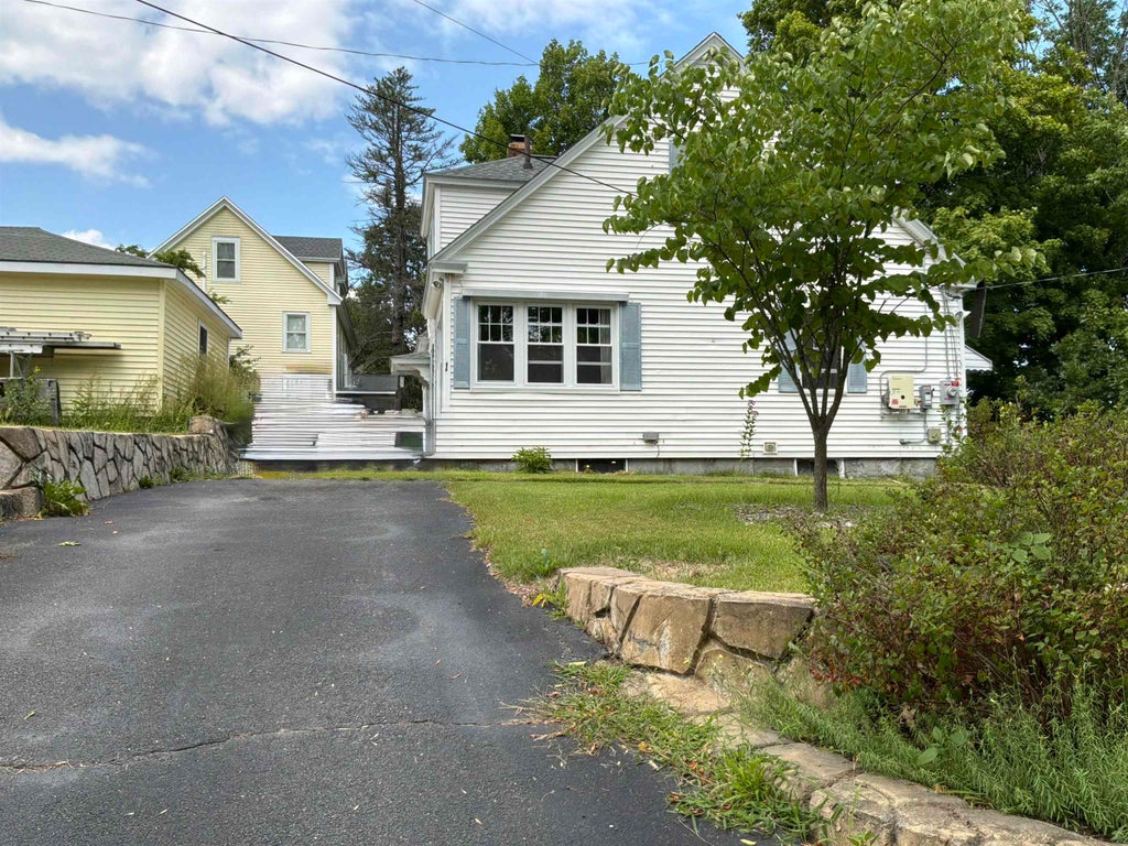 Photo of 1 Park Avenue, Nashua, NH 03060 (MLS # 5111037)