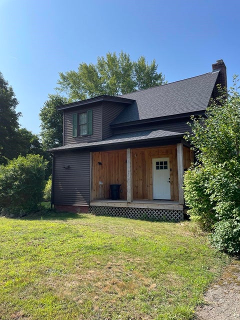 Photo of 24 Hanson Street, Somersworth, NH 03878 (MLS # 5102136)