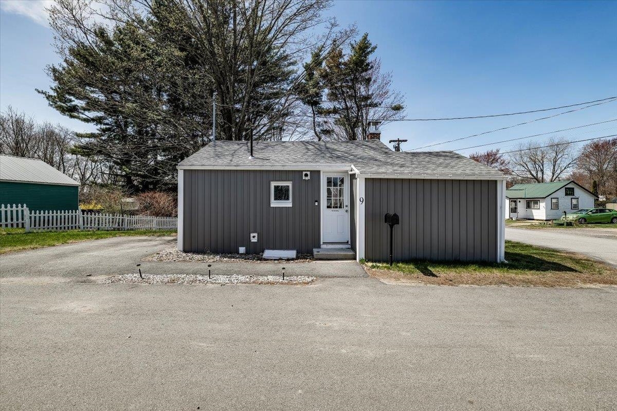 9 Hillcrest Avenue