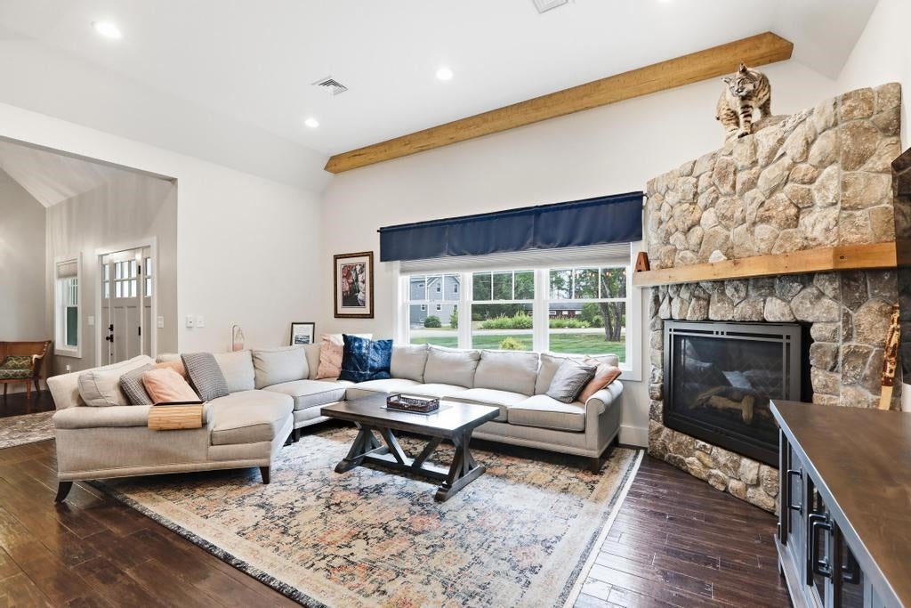 294 Paradise Drive