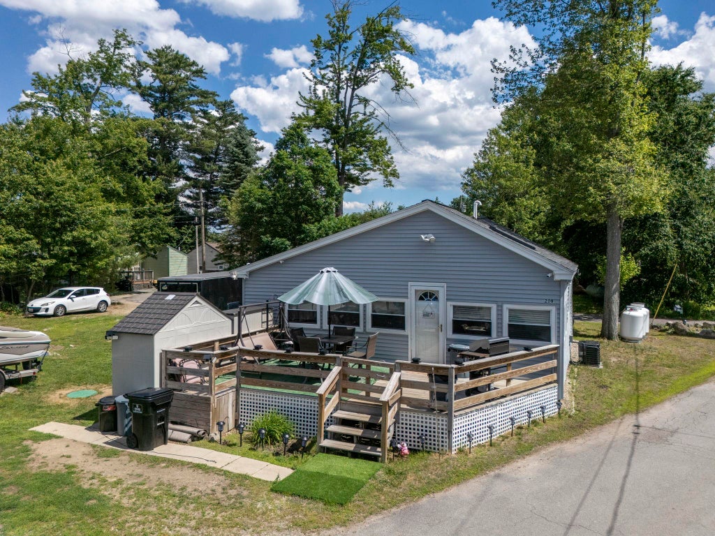 Photo of 209 Chases Grove Road, Derry, NH 03038 (MLS # 5095750)