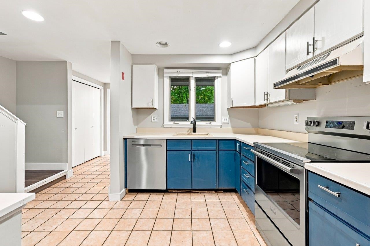 30 Brookside Drive