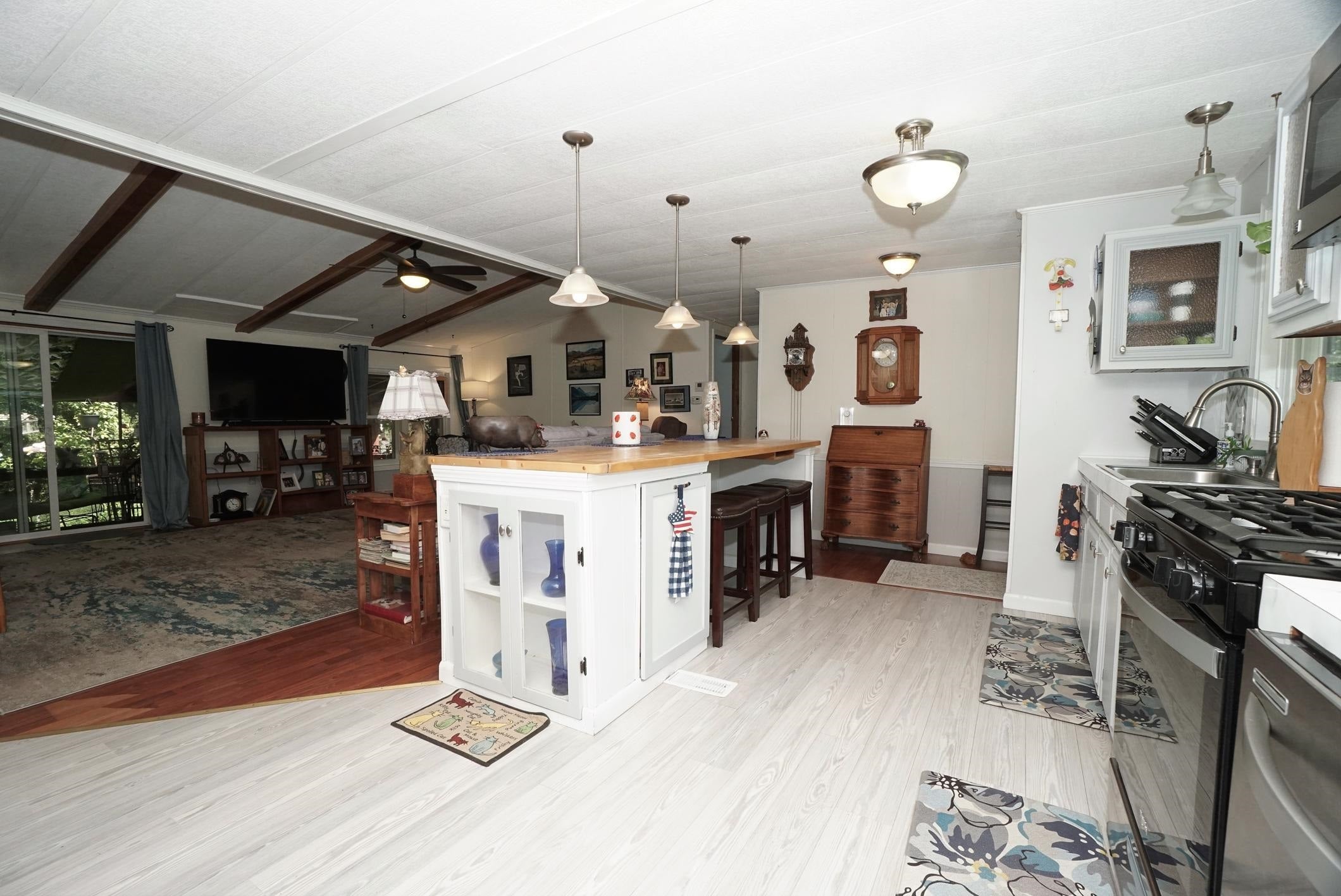 11 Rim Road